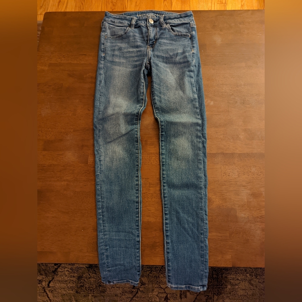 American eagle jeans size 2 Long.